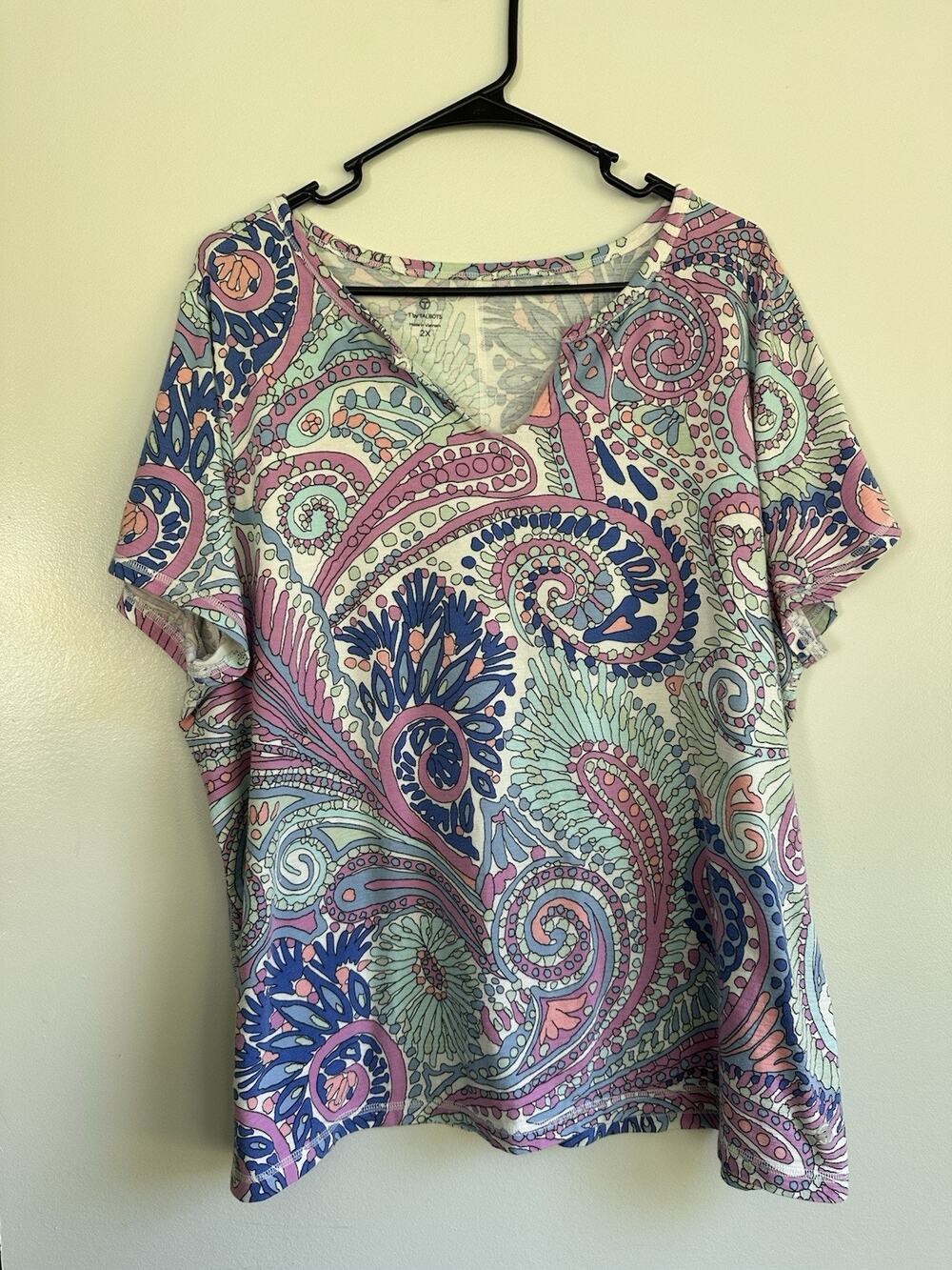 T By Talbots Size 2X Woman’s Paisley Floral Print Tee V-Neck Blue Pink White